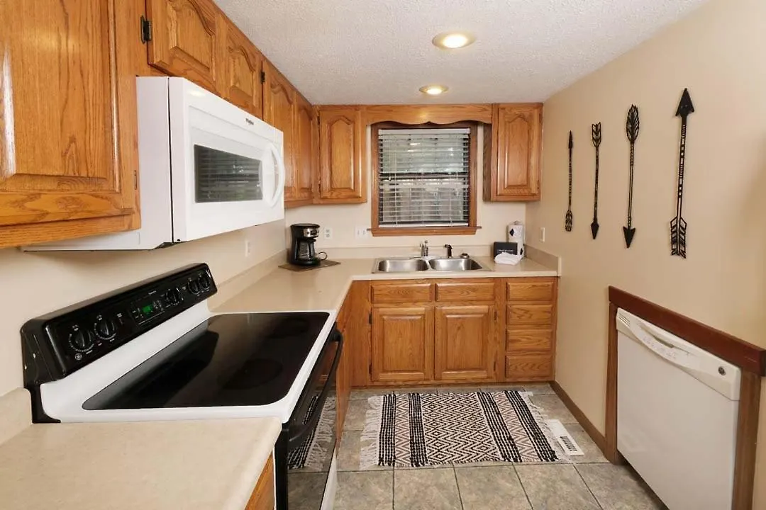 بيت للعطل Pet Friendly 2br Just 10 Min To Pkwy! Free Attraction Tickets *