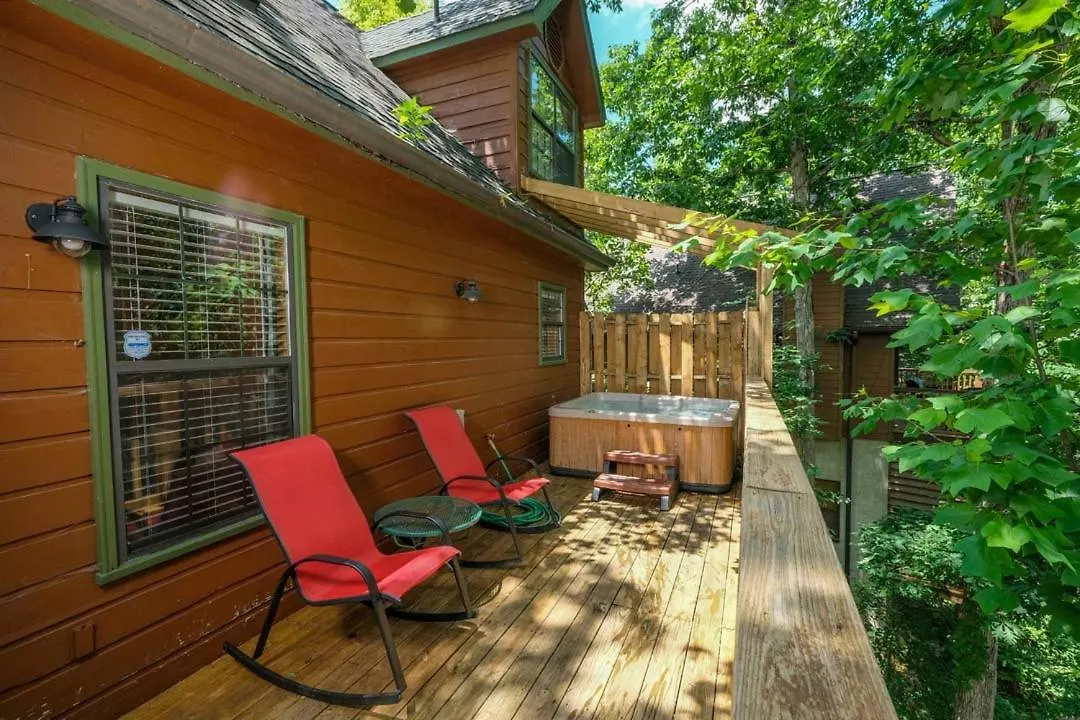 Pet Friendly 2br Just 10 Min To Pkwy! Free Attraction Tickets بيت للعطل