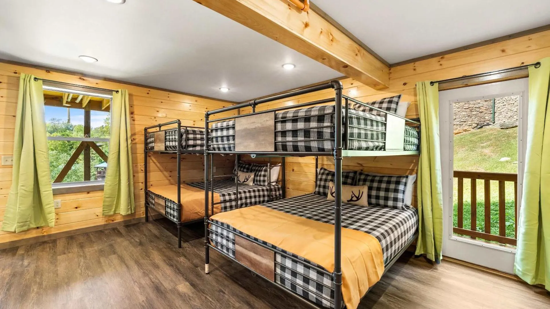 Casa de Férias In & Out Pool, Near Dollywood, Game Room, Luxury Pigeon Forge