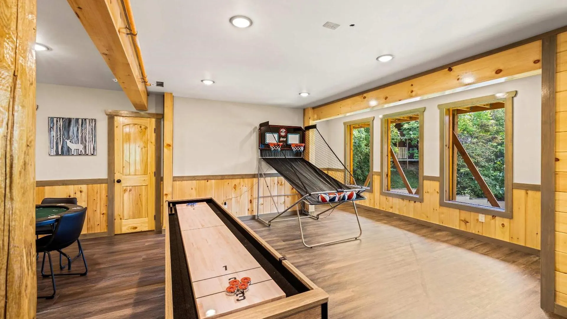In & Out Pool, Near Dollywood, Game Room, Luxury