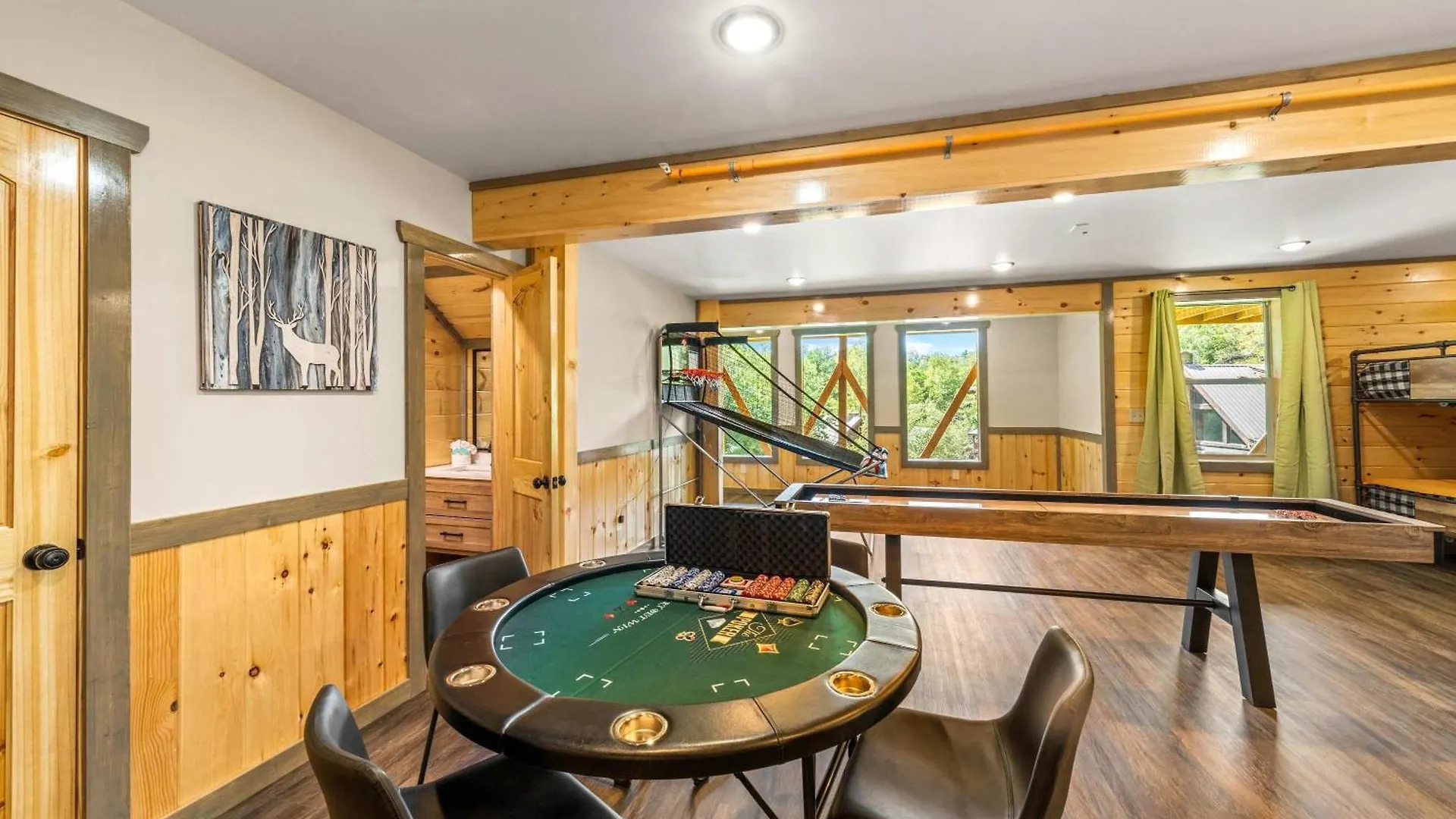 In & Out Pool, Near Dollywood, Game Room, Luxury * Pigeon Forge