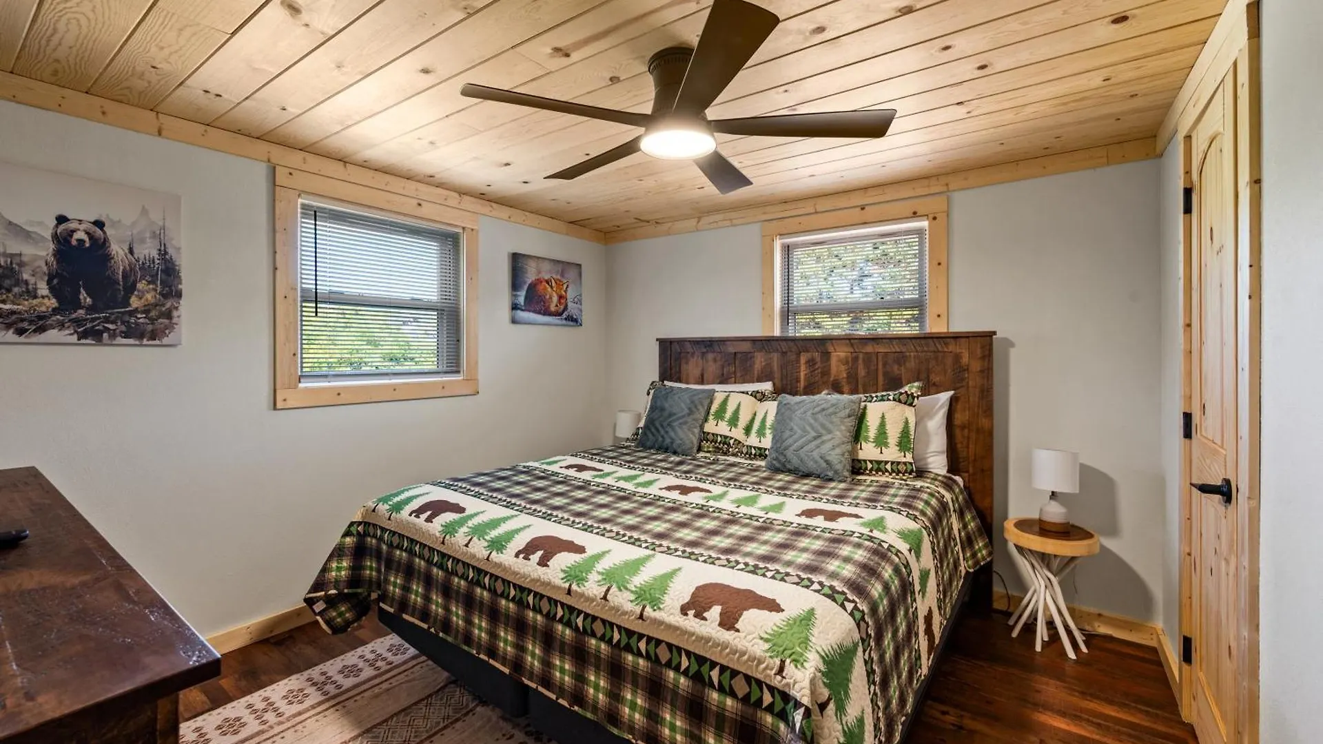 Nyaraló Location, Hot Tub, Theater, Grill, Ez Roads *