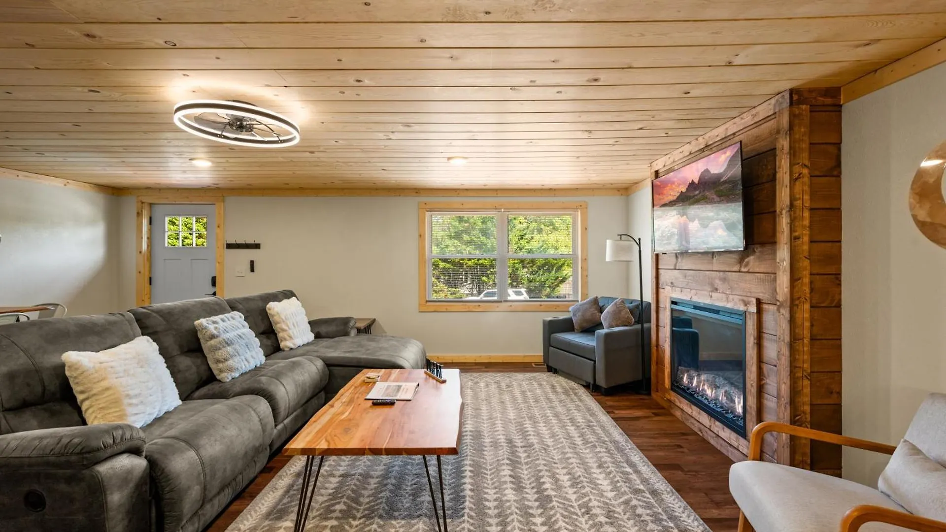 Location, Hot Tub, Theater, Grill, Ez Roads Nyaraló Pigeon Forge