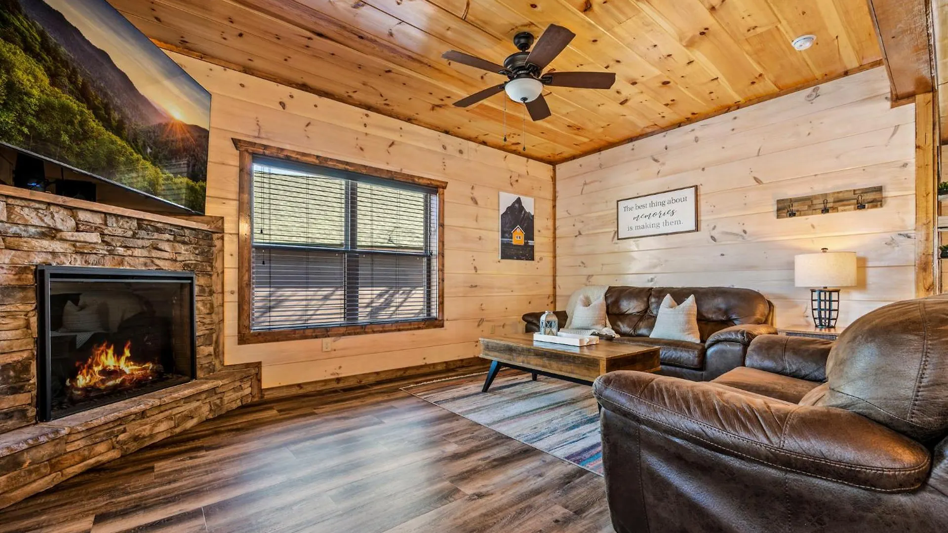 Holiday home Back In Black Pigeon Forge
