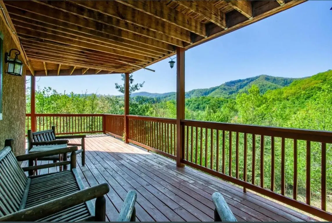 Highland View * Pigeon Forge