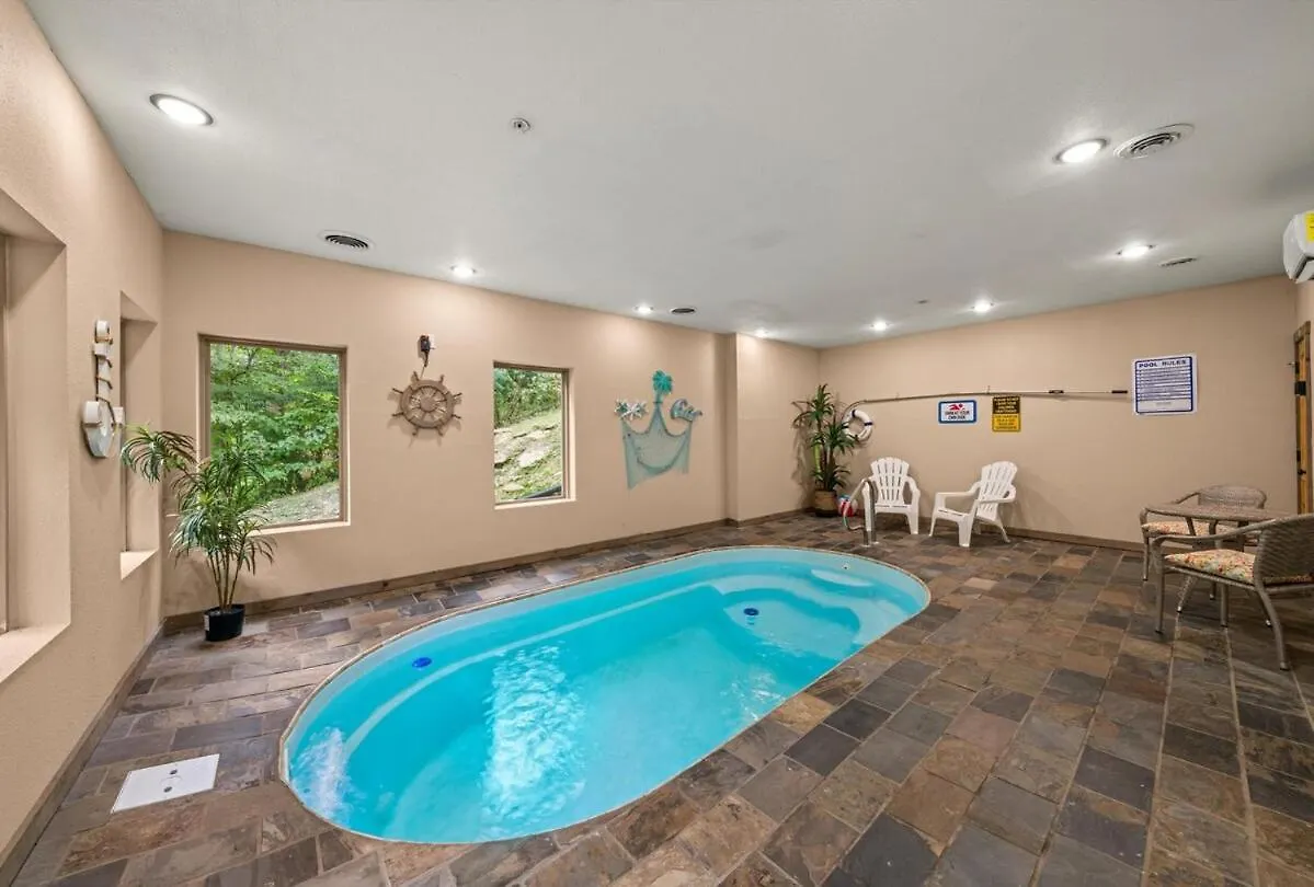 Indoor Pool, Near Dollywood, Theater, Luxury * Pigeon Forge
