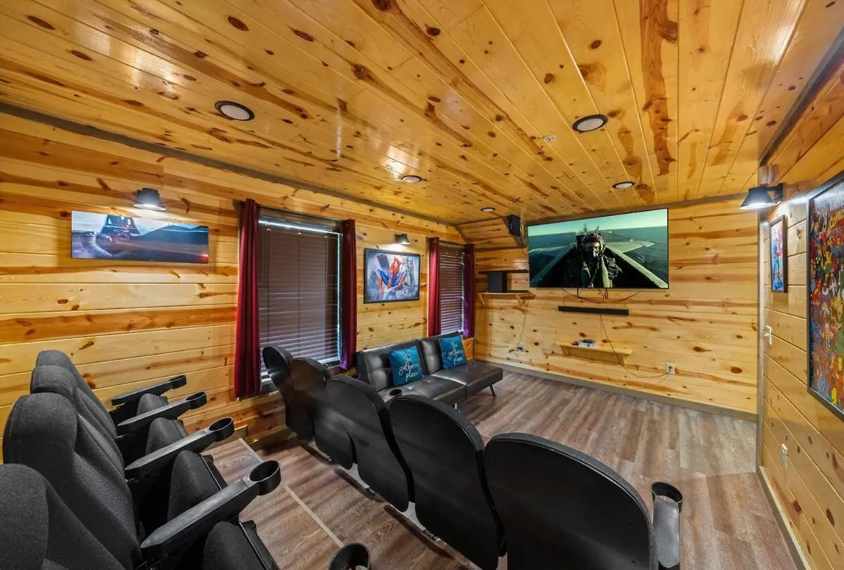 Holiday home Indoor Pool, Near Dollywood, Theater, Luxury Pigeon Forge