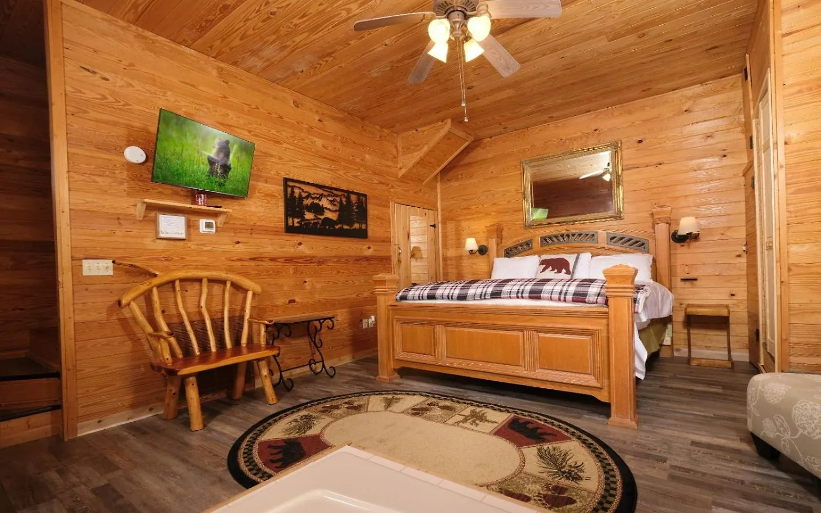 Lovers Paradise * Pigeon Forge