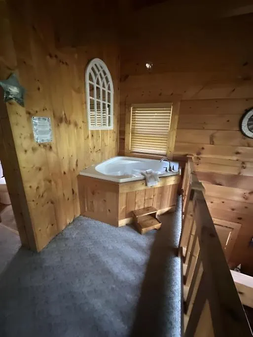 Tatil Evi Cozy Loft Firepit, Jacuzzi Near *
