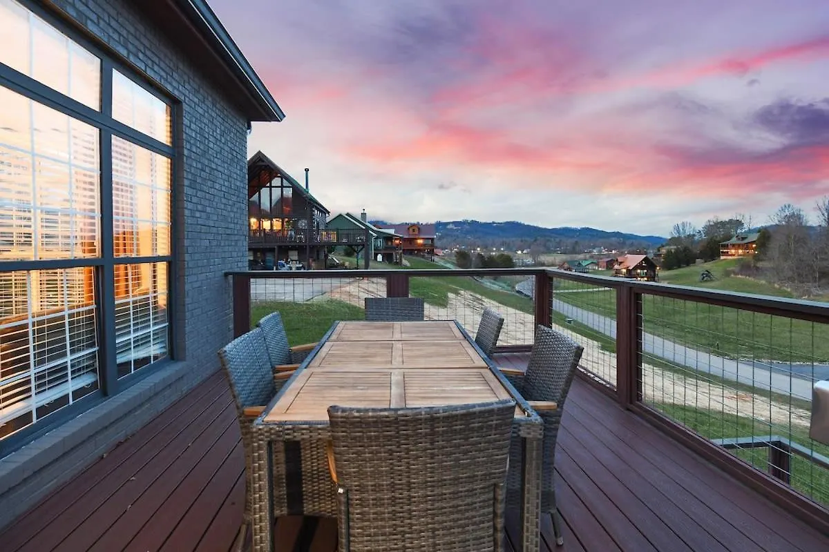 Greystone In The Smokies - Luxury - Pool Casa vacanze