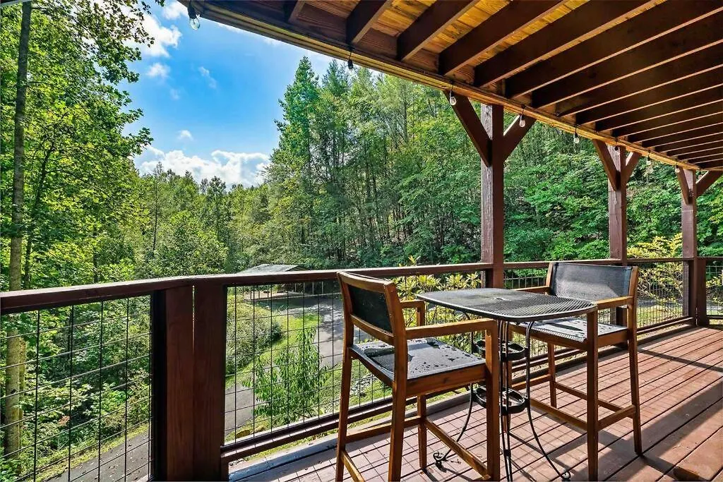 Mountain Views,king Beds, Pet Friendly, Private Retreat Pigeon Forge