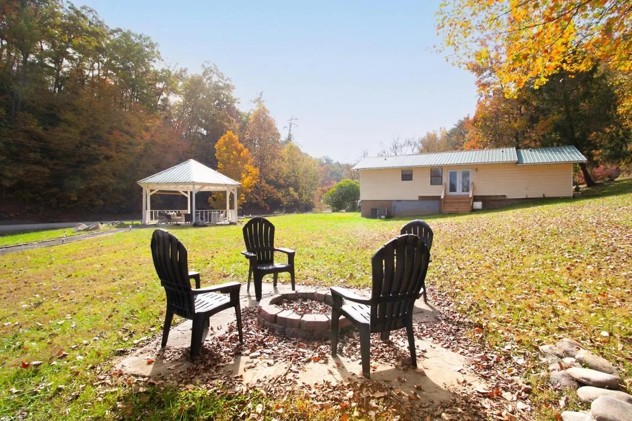 Cozy W Loveseat Fireplace Grill *
