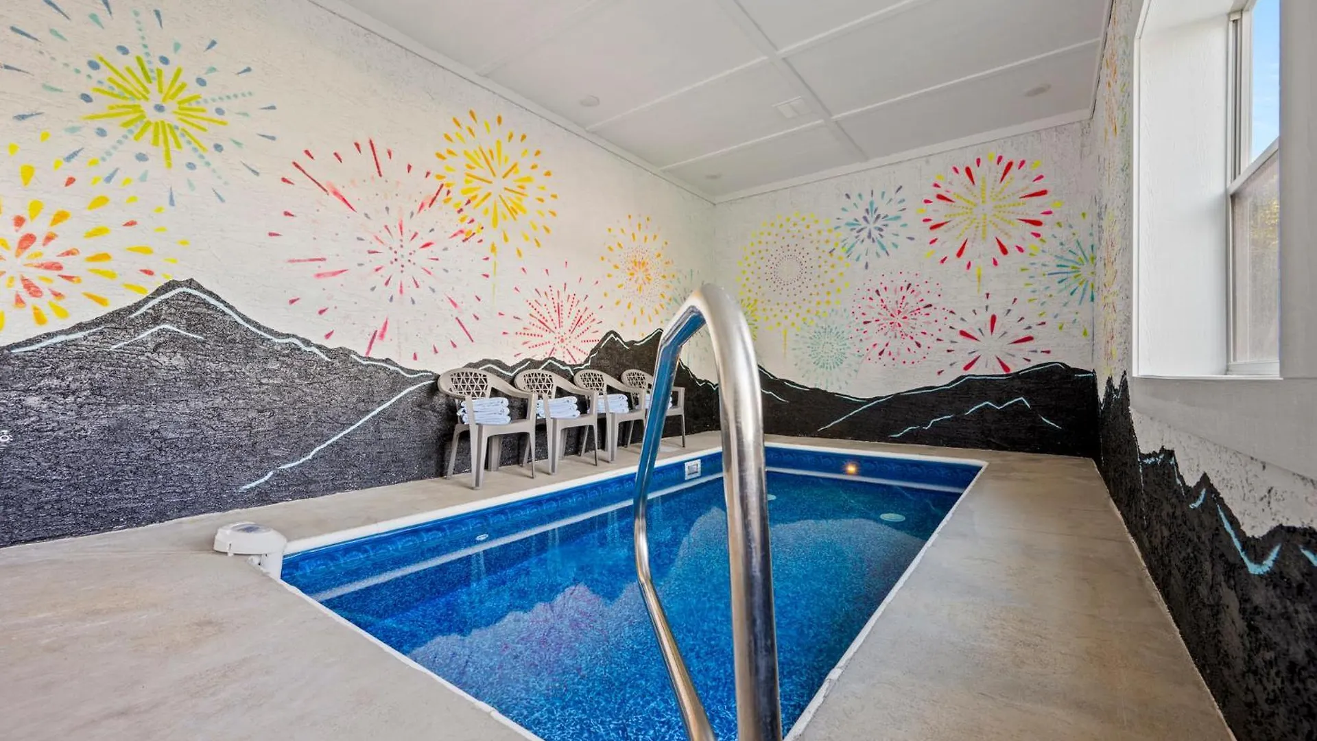 Semesterbostad Skyburst - Relax & Play! Pool, Hot Tub, Games & Theater Pigeon Forge