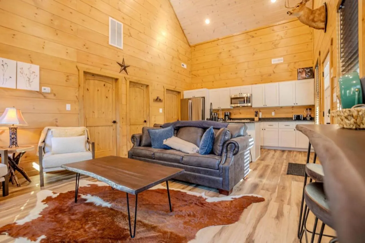 2br Cozy In Smoky Mountains With Hot Tub