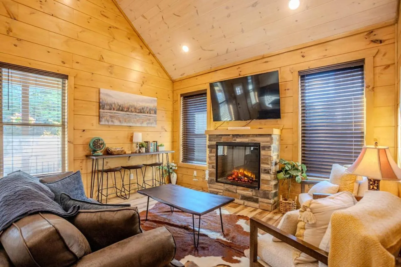 2br Cozy In Smoky Mountains With Hot Tub *