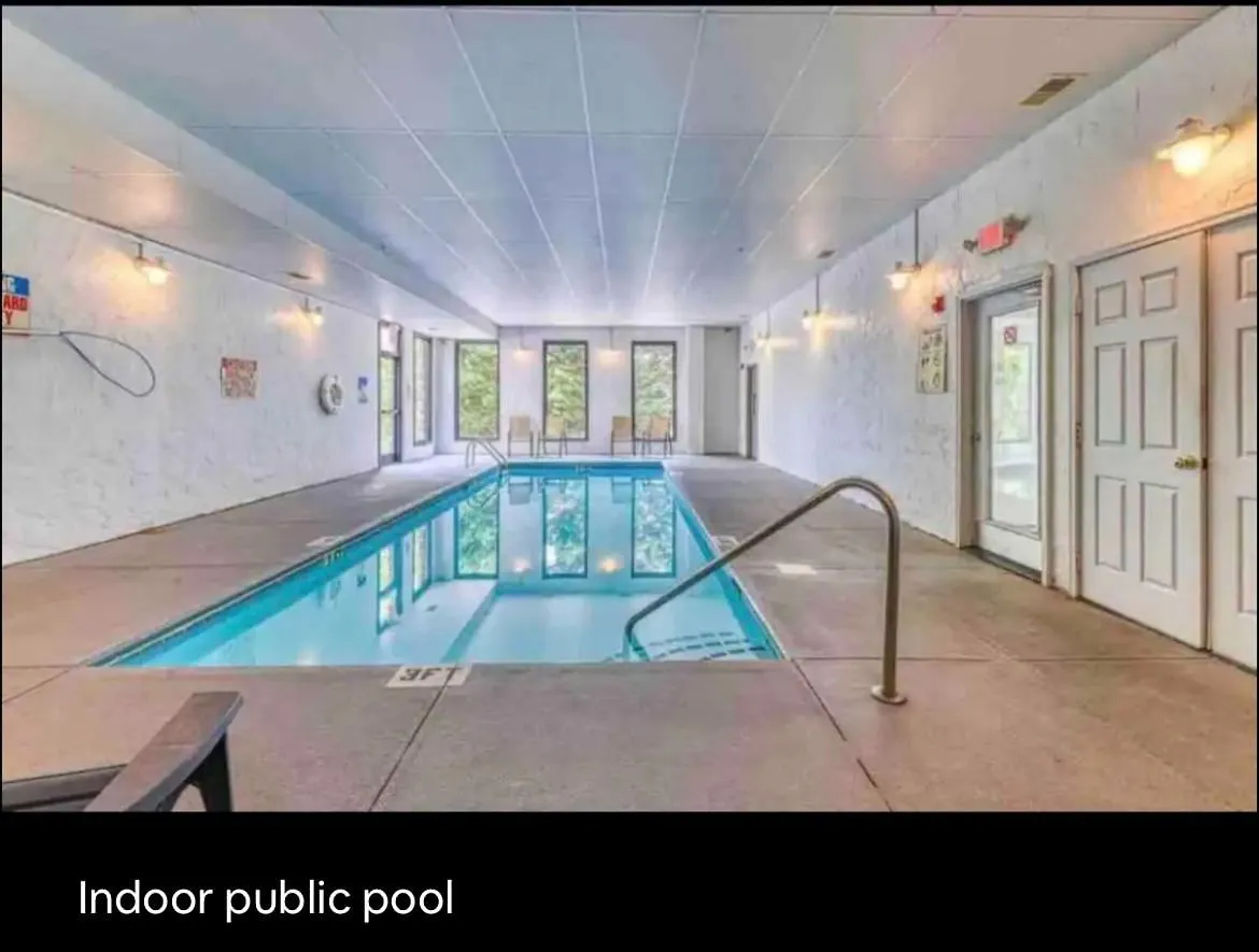 With Pool Near Dollywood