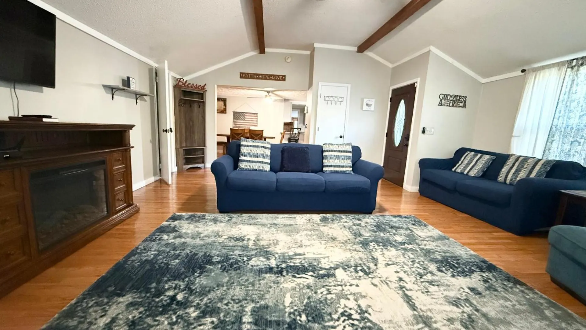 Large - Walking Distance To Parkway Pigeon Forge