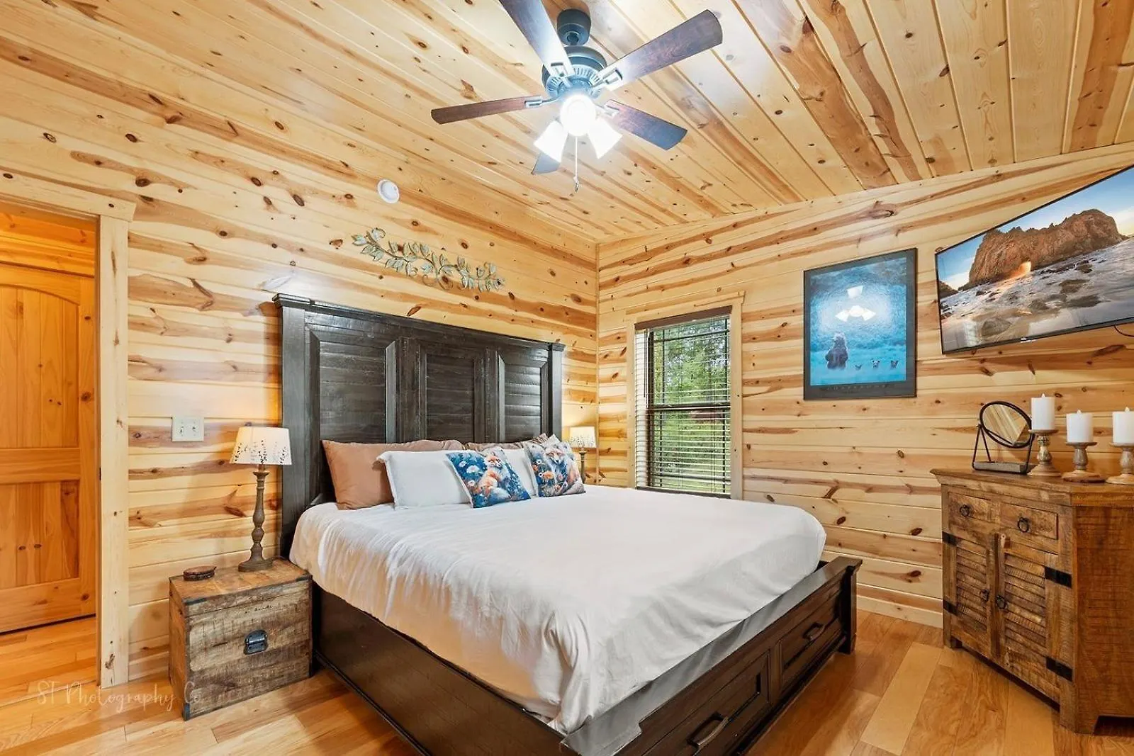Foxes' Den With Private Hot Tub