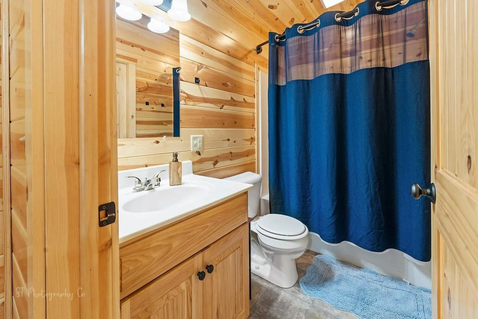 Foxes' Den With Private Hot Tub Holiday home Pigeon Forge
