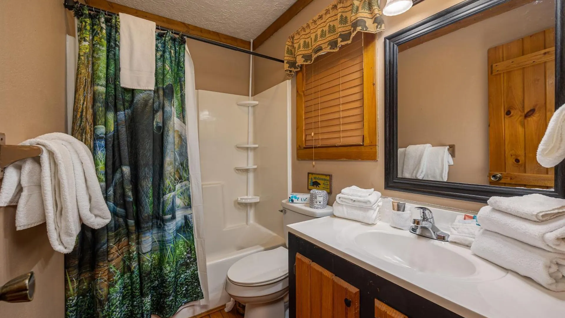 Cozy Bears By Eden Crest Pigeon Forge
