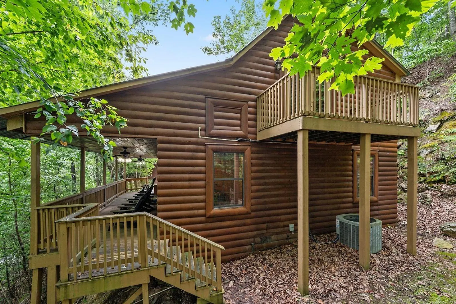 Sugar Bear Mountain Hideaway Ferienhaus *