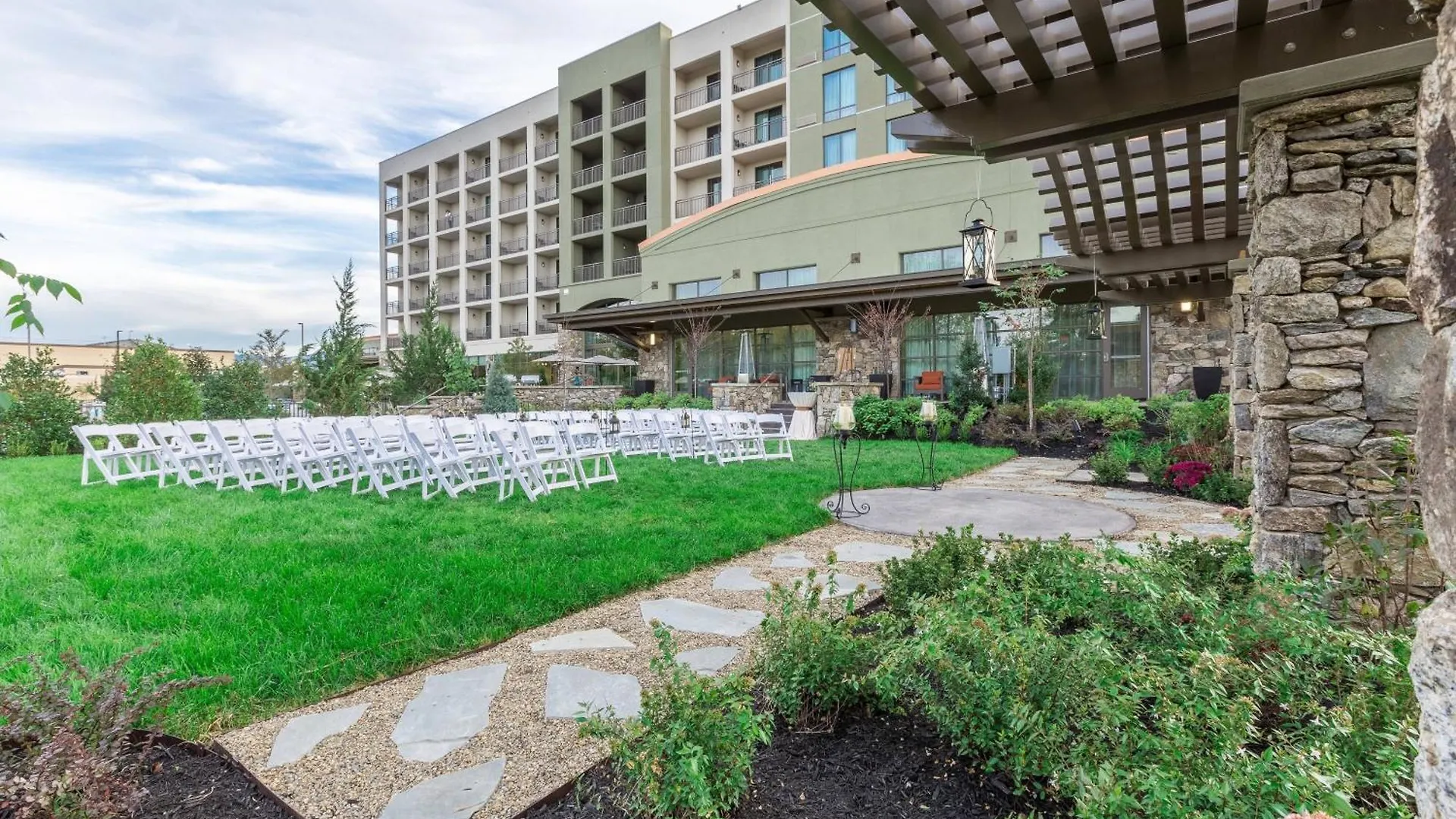 Courtyard By Marriott 3*
