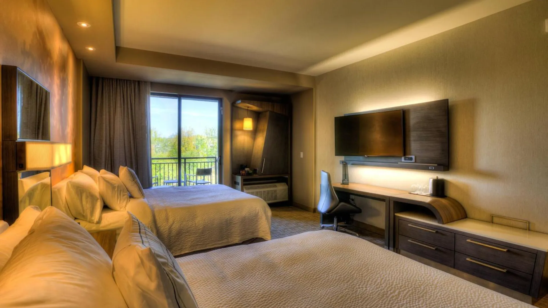 Hotel Courtyard By Marriott 3*