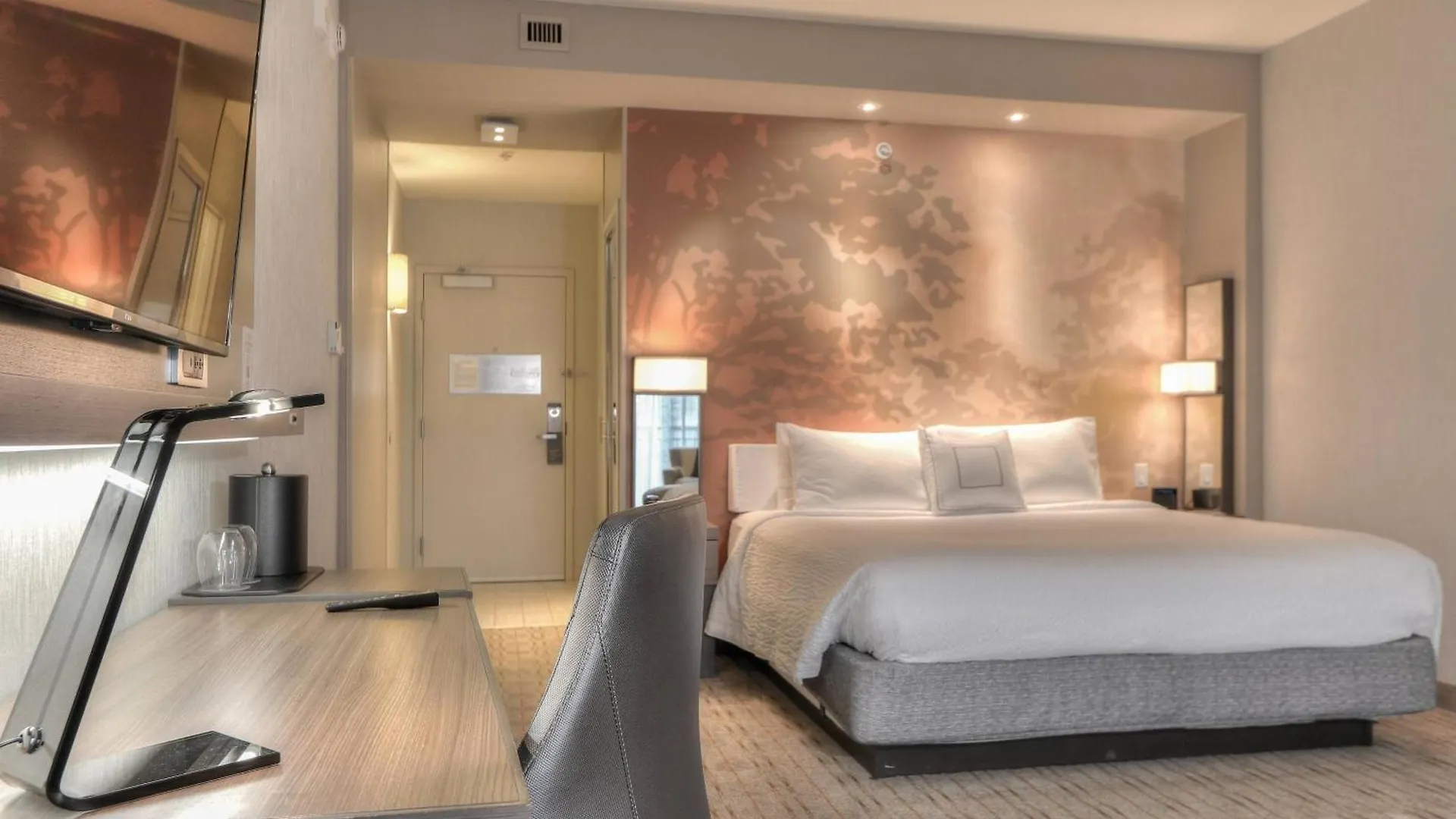 Courtyard By Marriott