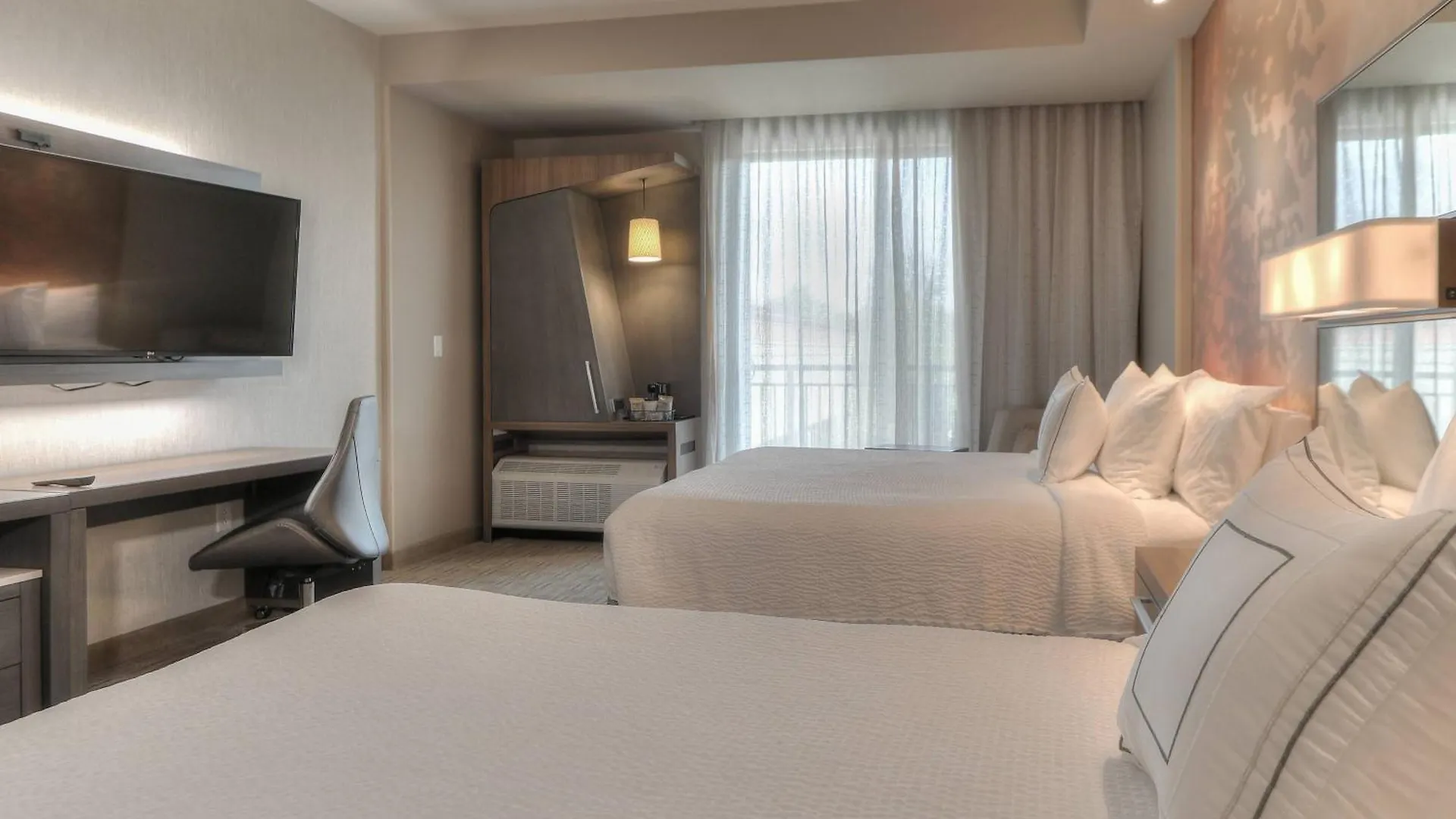 Hotel Courtyard By Marriott 3*
