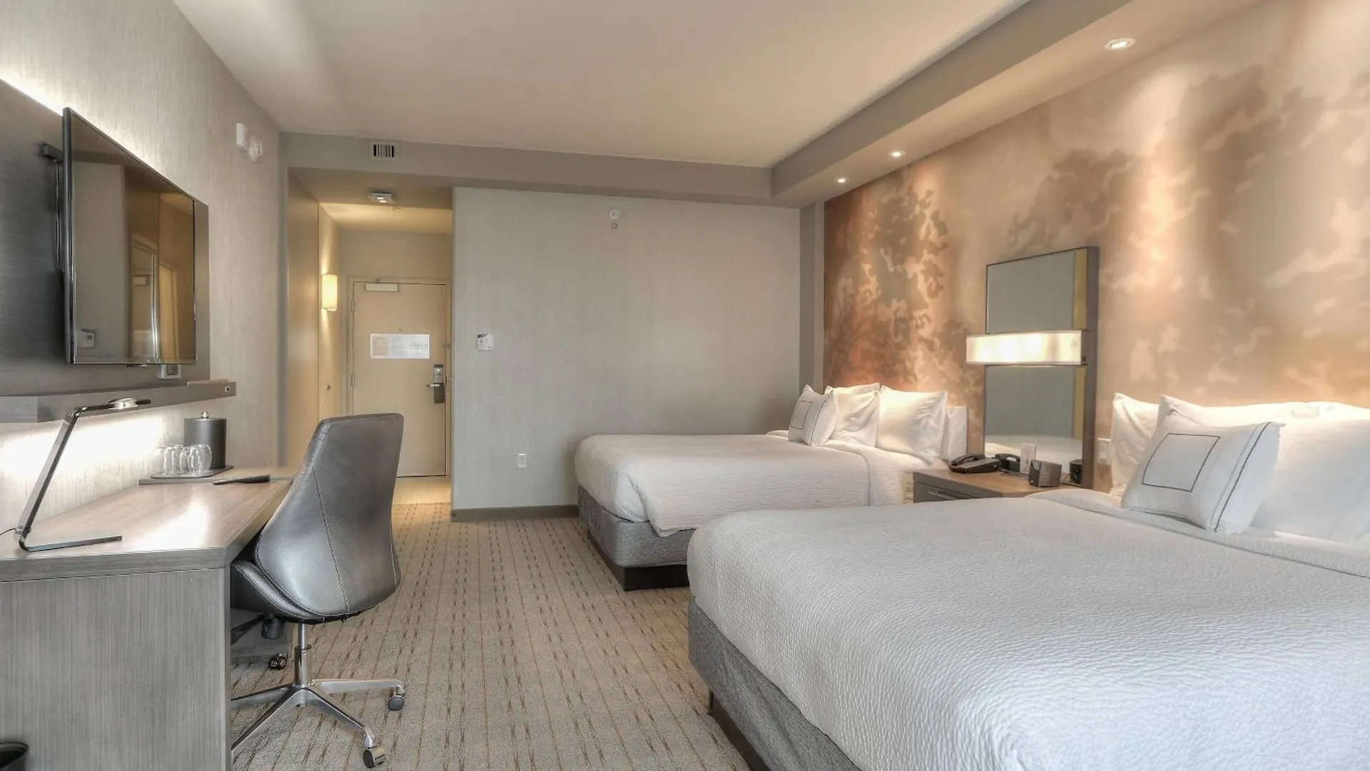 Hotel Courtyard By Marriott