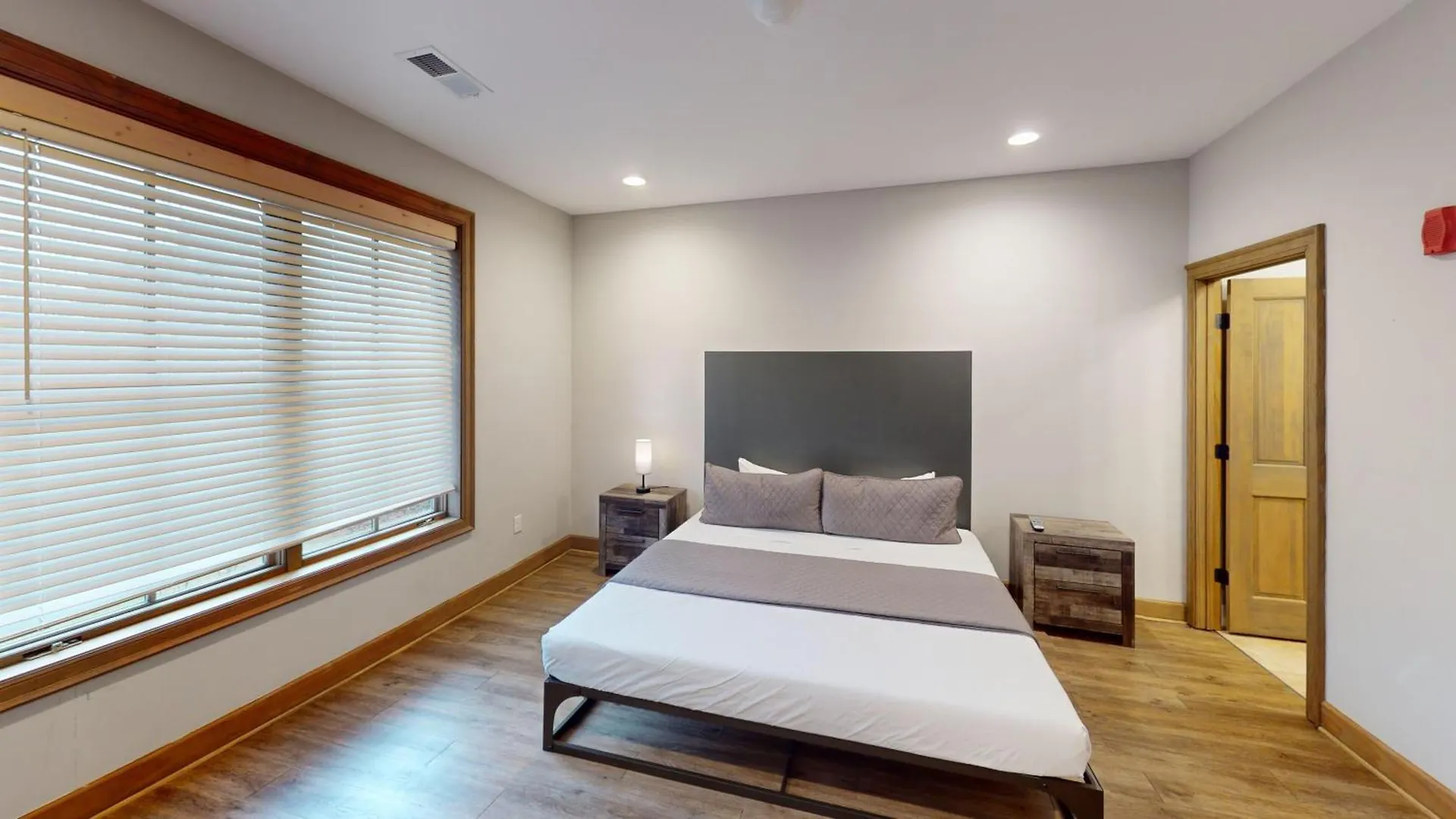 Viewpoint Aparthotel 2*