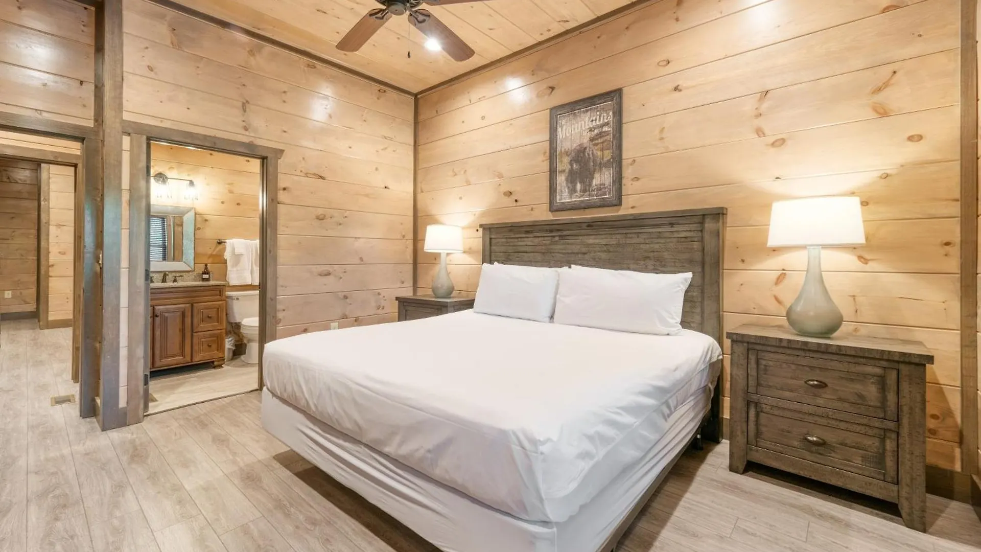 度假居 Wanderer By Avantstay Sleeps 26 A Custom Smokies