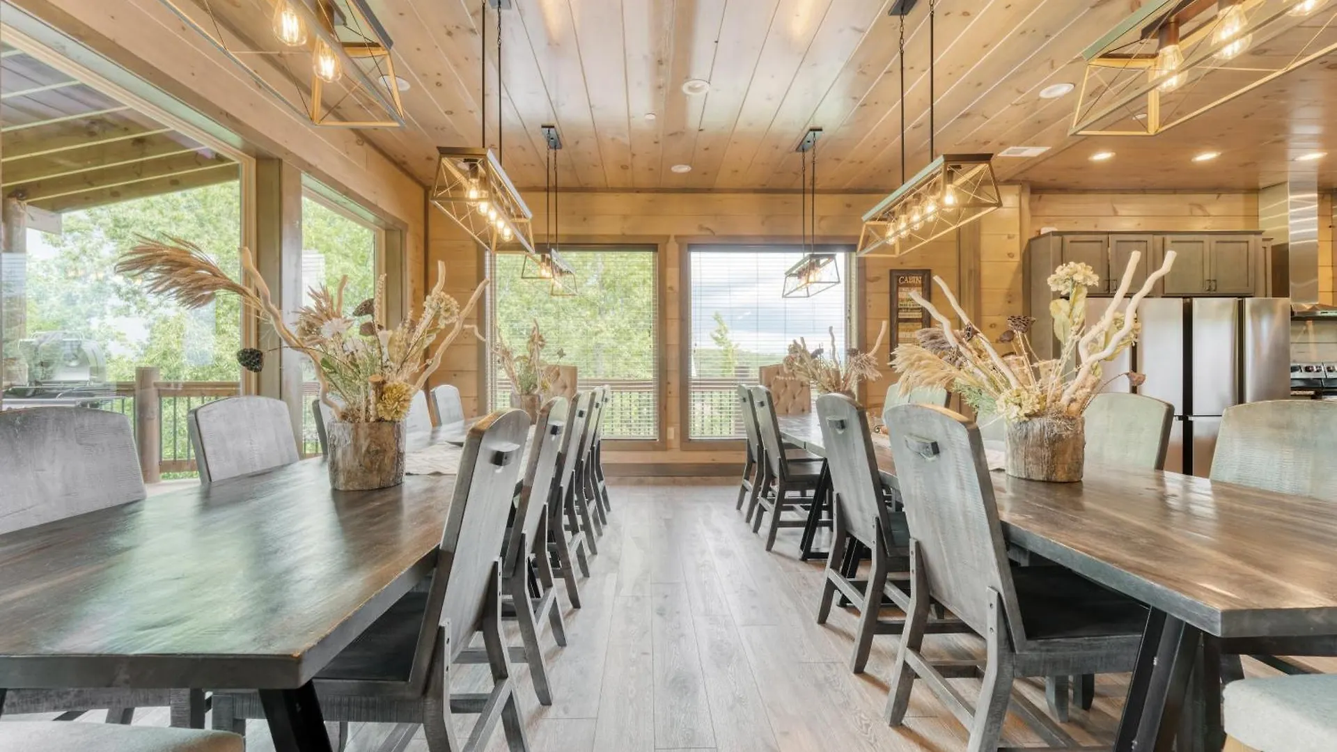 Wanderer By Avantstay Sleeps 26 A Custom Smokies 度假居 *