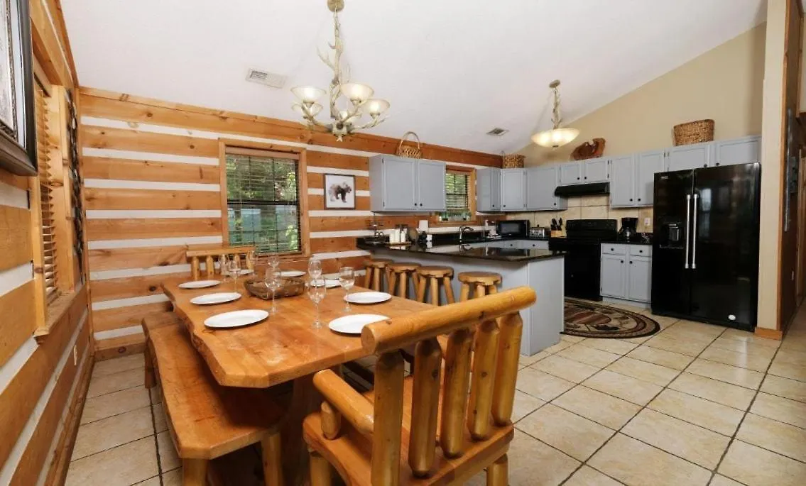Smoky View With A Twist Villa *