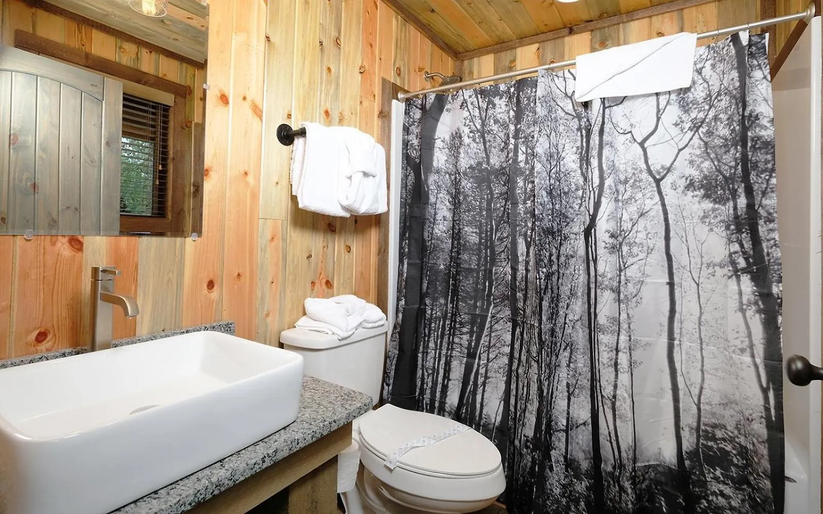 Treehouse River Villa *