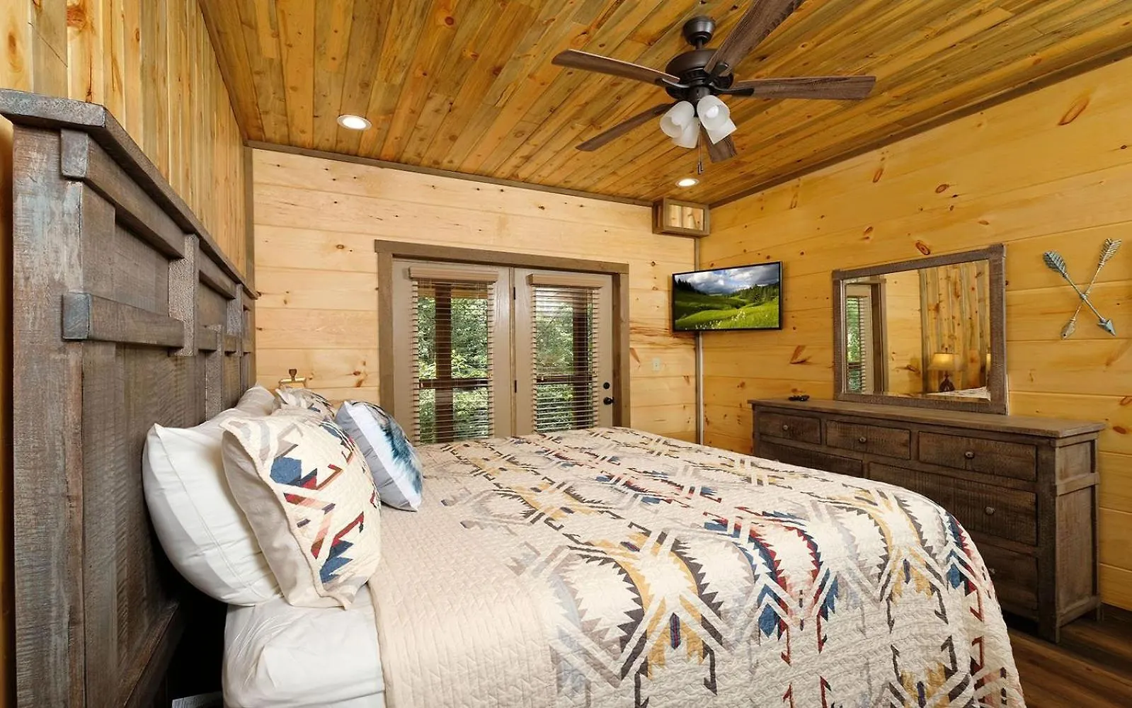 Treehouse River Villa *