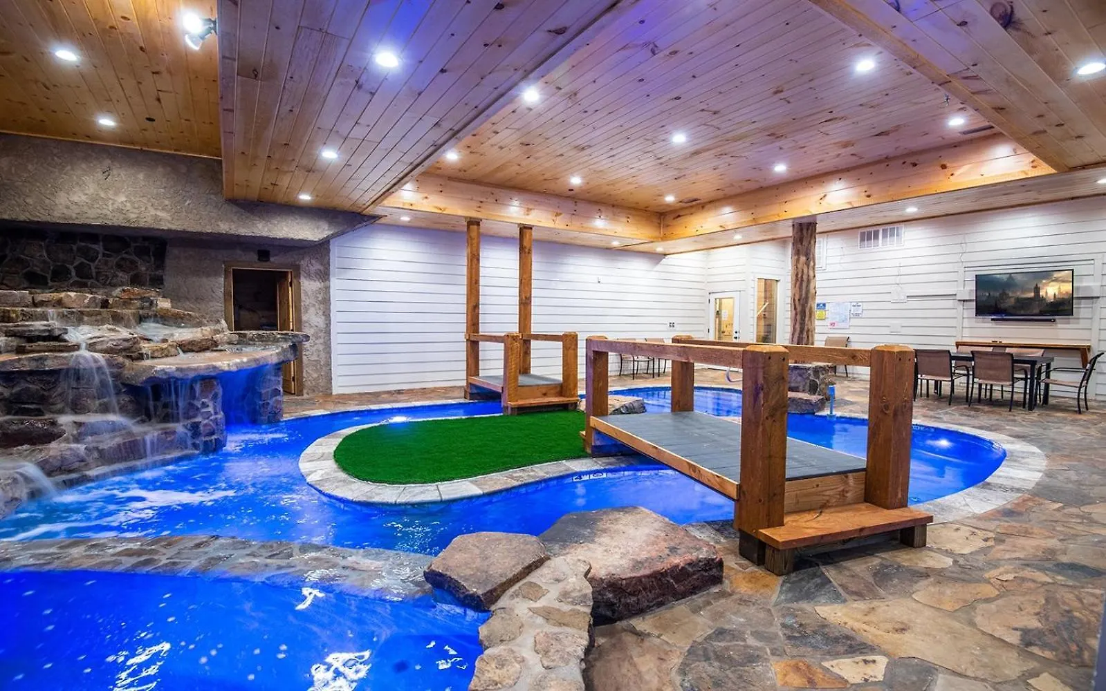 Treehouse River ヴィラ