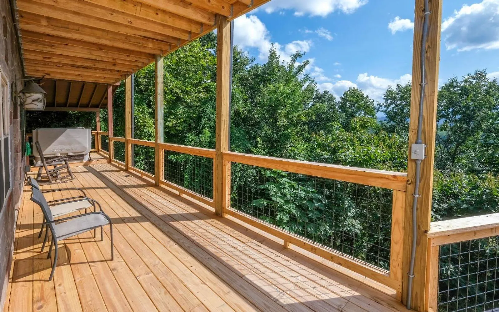 Smoky View Top Shelf Holiday home *