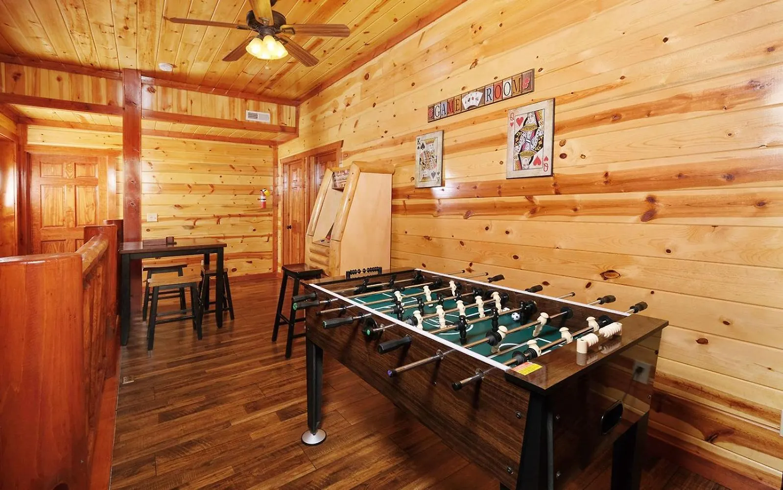Splash N Mountain Lookout Villa Pigeon Forge