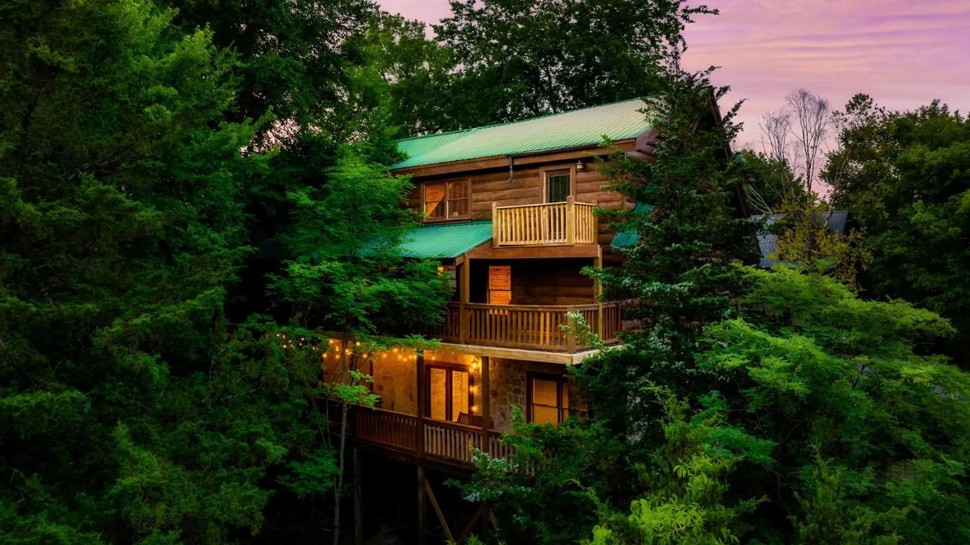 Alpine Near Dollywood, Hot Tub, Game Room, Outdoor Pool, Fast Wifi 펜션