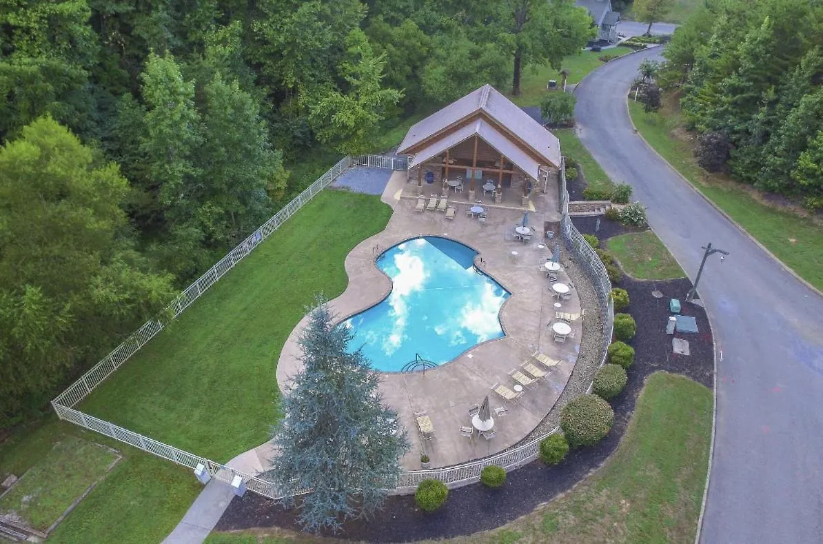 Are We Bear Yet Rustic 1br With Hot Tub Pools & Fireplace1 Mile From Parkway Сasa de vacaciones *