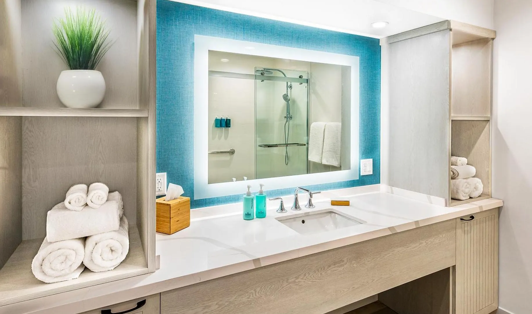 Compass By Margaritaville Hotell