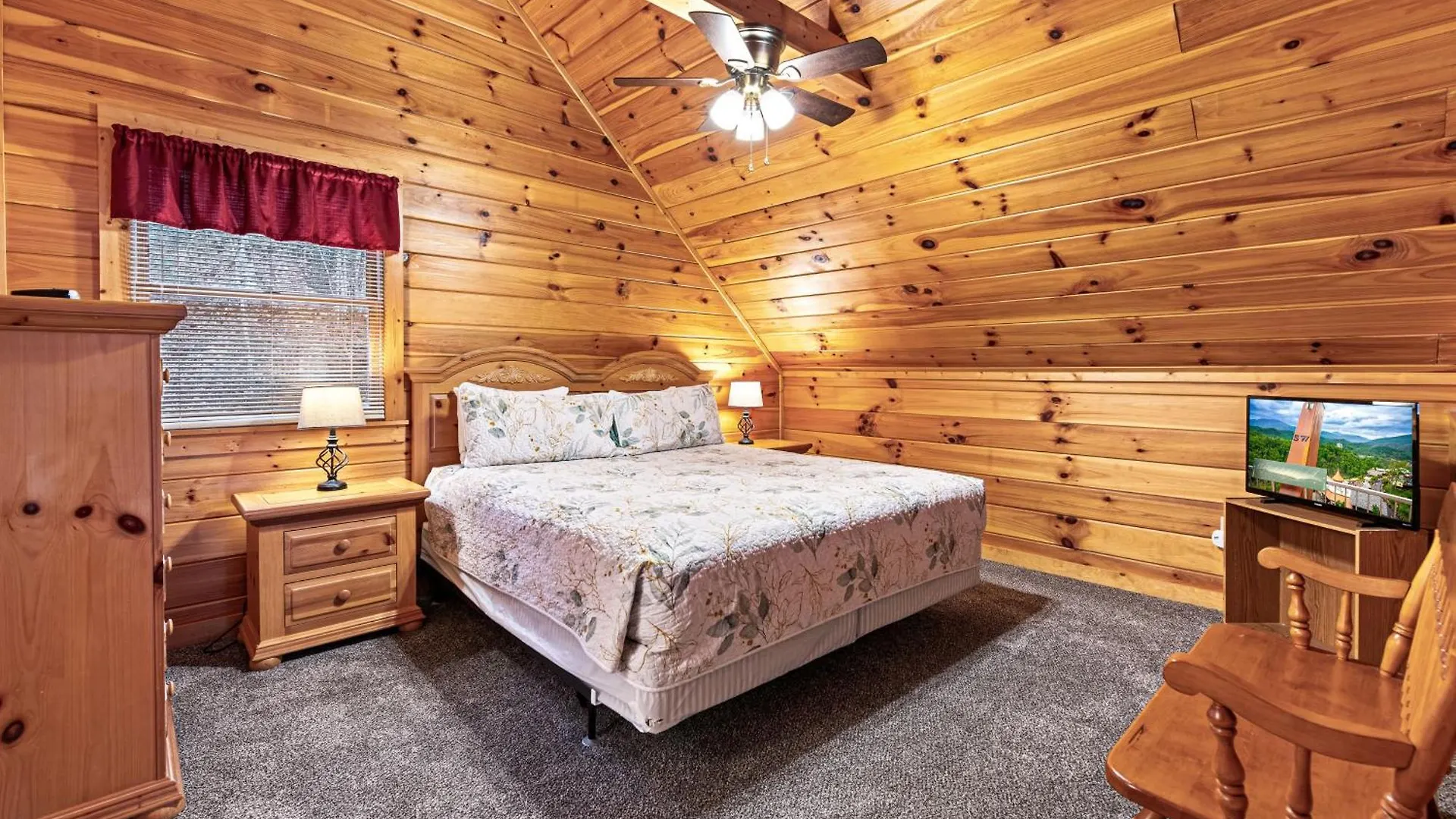 Hickory Hill * Pigeon Forge