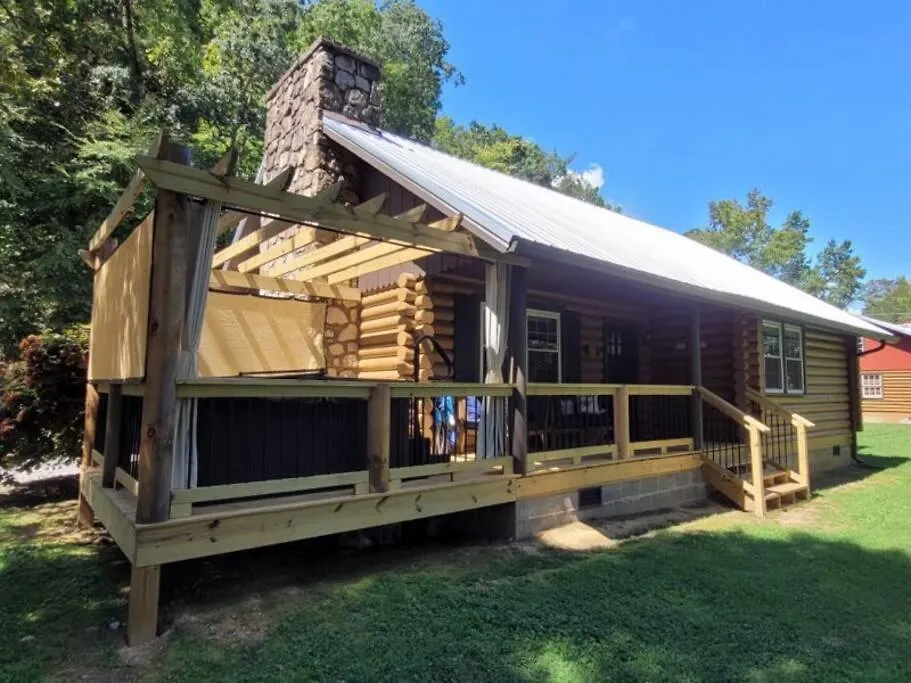 Creekside Hideaway - Real Log W/great Location Dom wakacyjny