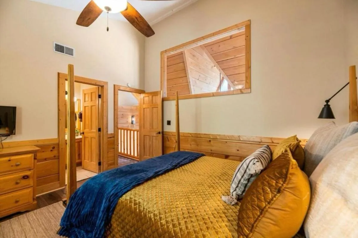 Kelly's Cozy 4 Bedroom Parkway Holiday home Pigeon Forge