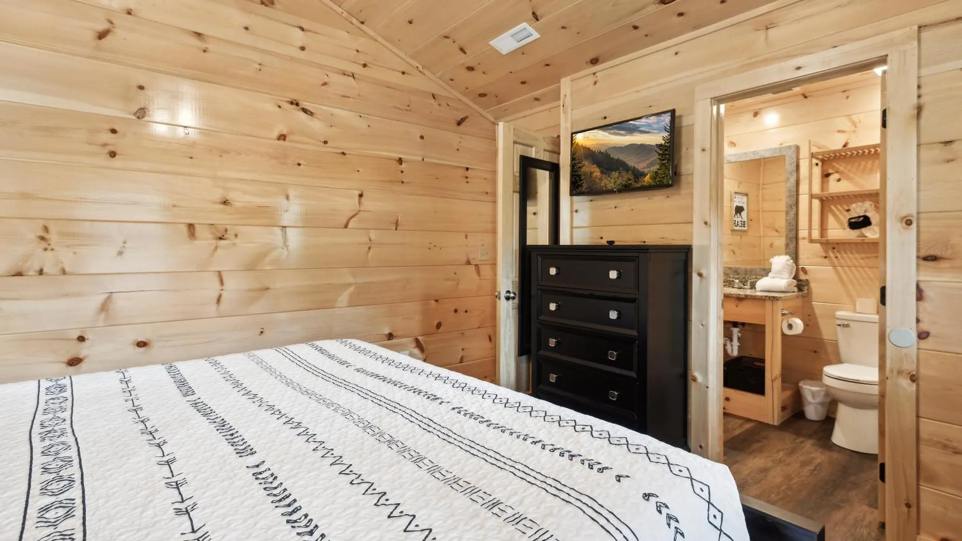 Amazing Grace - Newly Built - 3 Bedroom - Less Than 2 Miles From The Island Дом отдыха Пиджен-Фордж