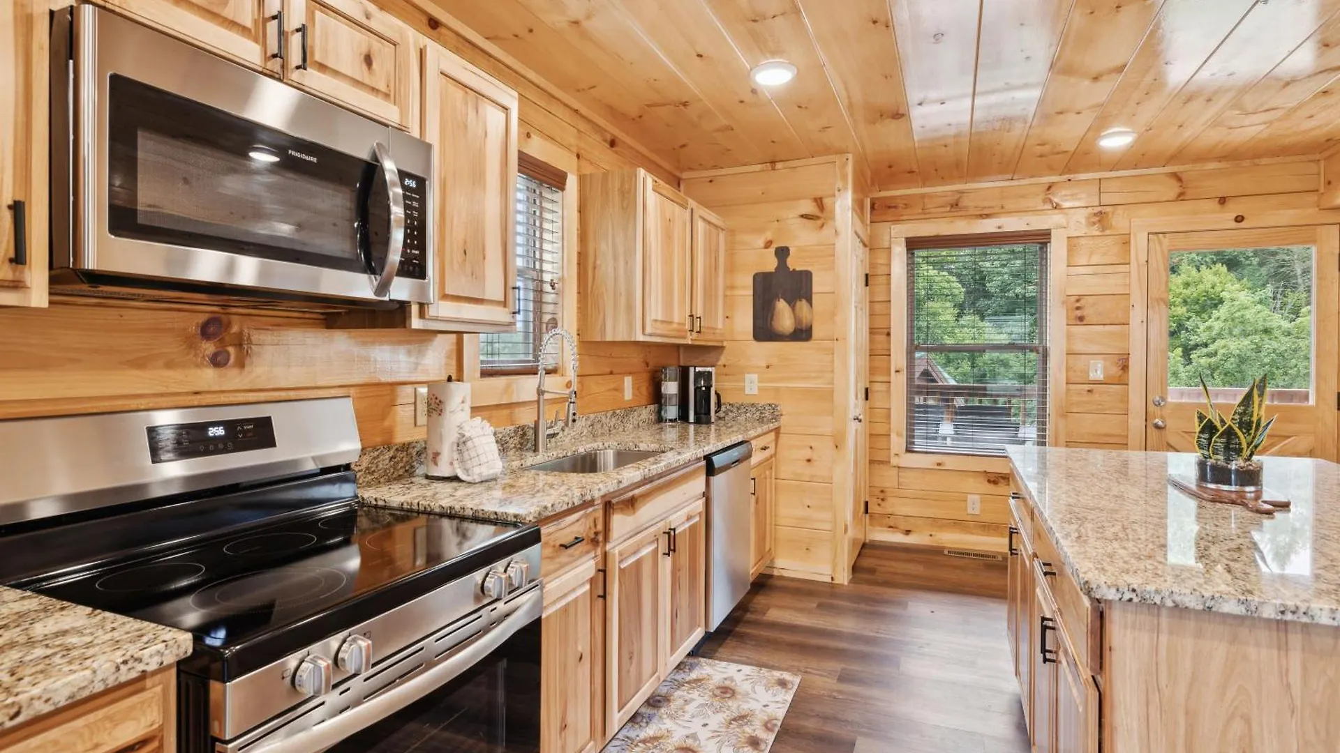 Amazing Grace - Newly Built - 3 Bedroom - Less Than 2 Miles From The Island *