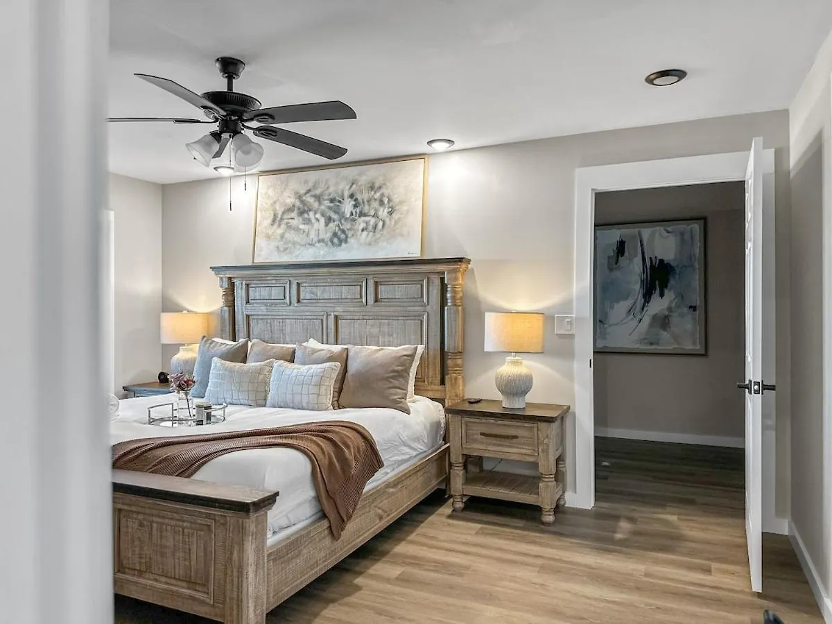 Semesterbostad Lux Cabin, Indoor Heated Pool, Hot Tub, Arcades, Close To Dollywood Pigeon Forge