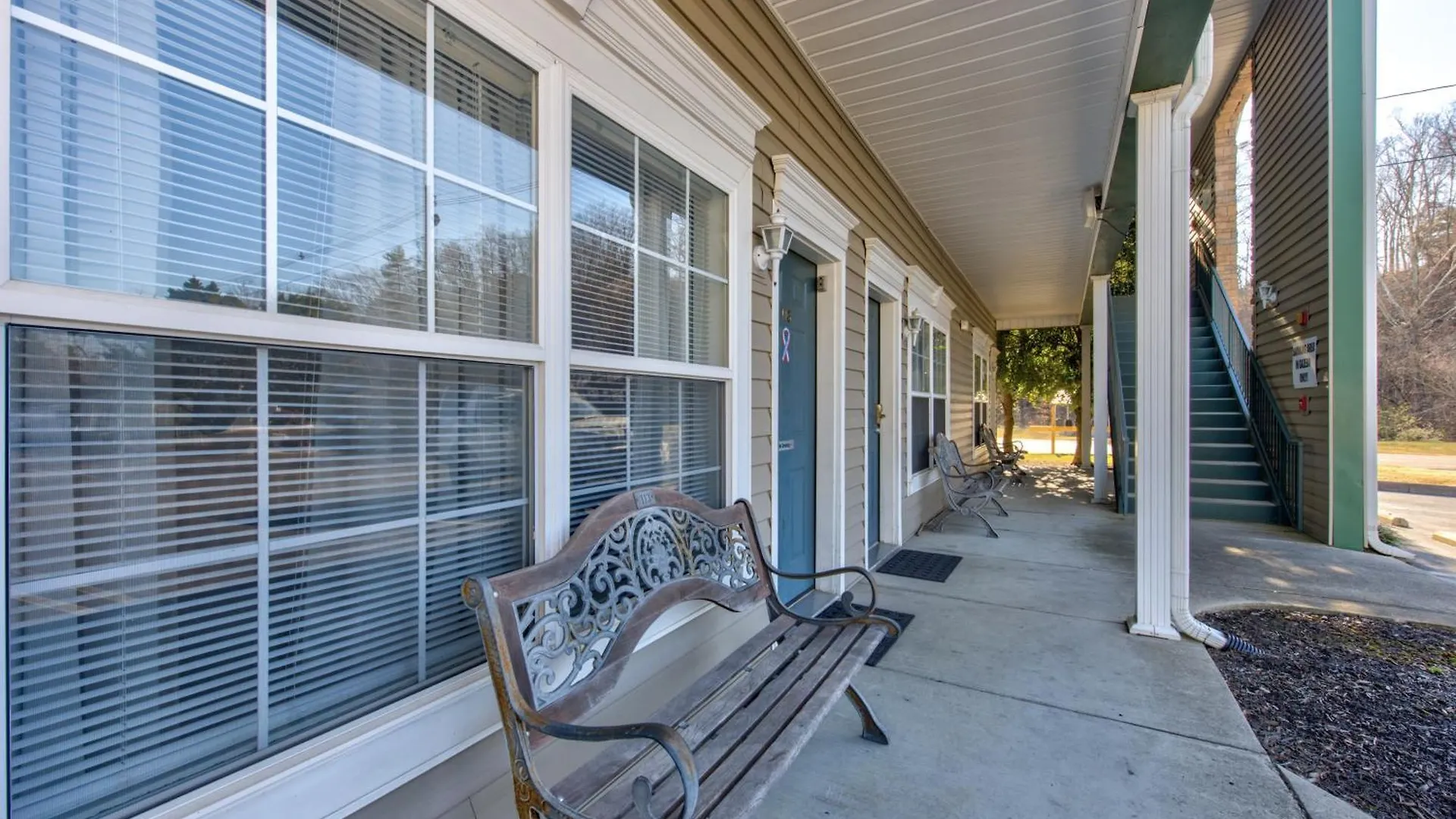 Colonial Crest Unit #113 Апартаменты