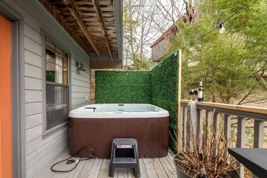 Twilight Timber - Pet Friendly With Hot Tub, And Game Casa vacanze
